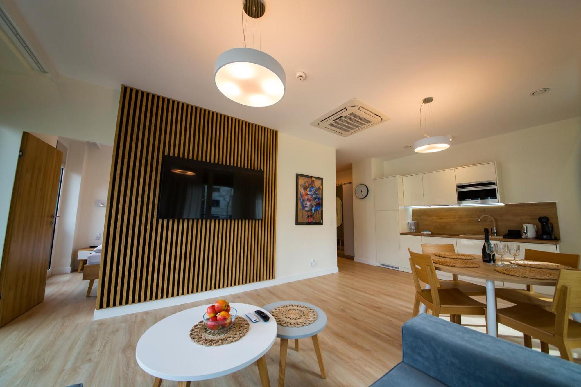 Wyspa Uznam Sea Side Garden Resort Promenada ชวีโนวิชแจ ภายนอก รูปภาพ
