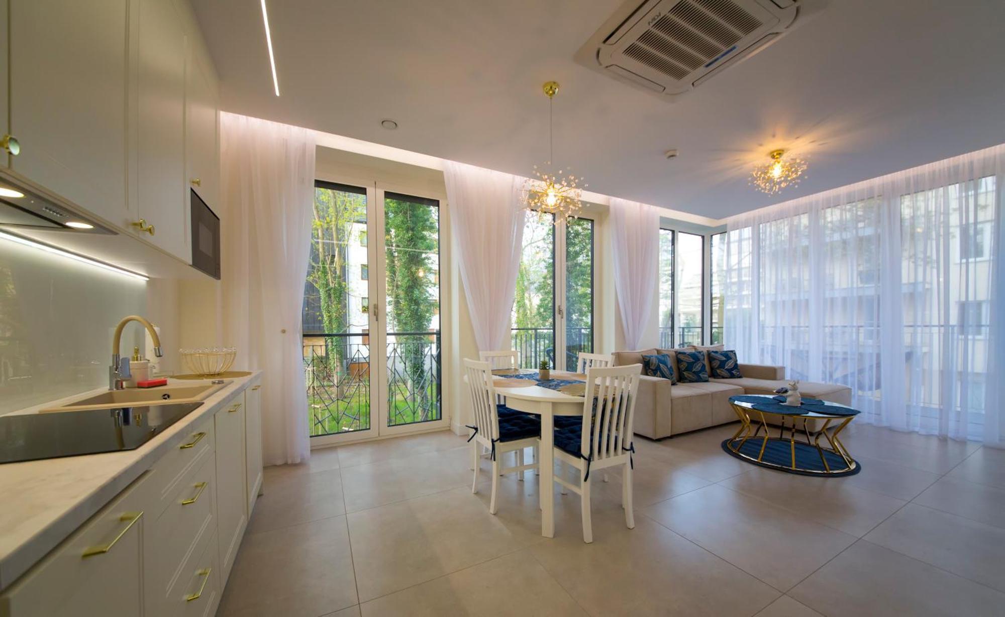 Wyspa Uznam Sea Side Garden Resort Promenada ชวีโนวิชแจ ภายนอก รูปภาพ